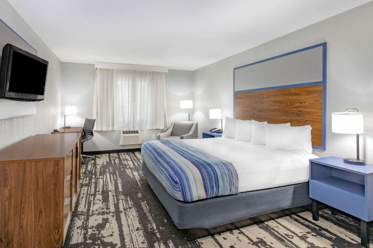 Americinn By Wyndham Pella Экстерьер фото