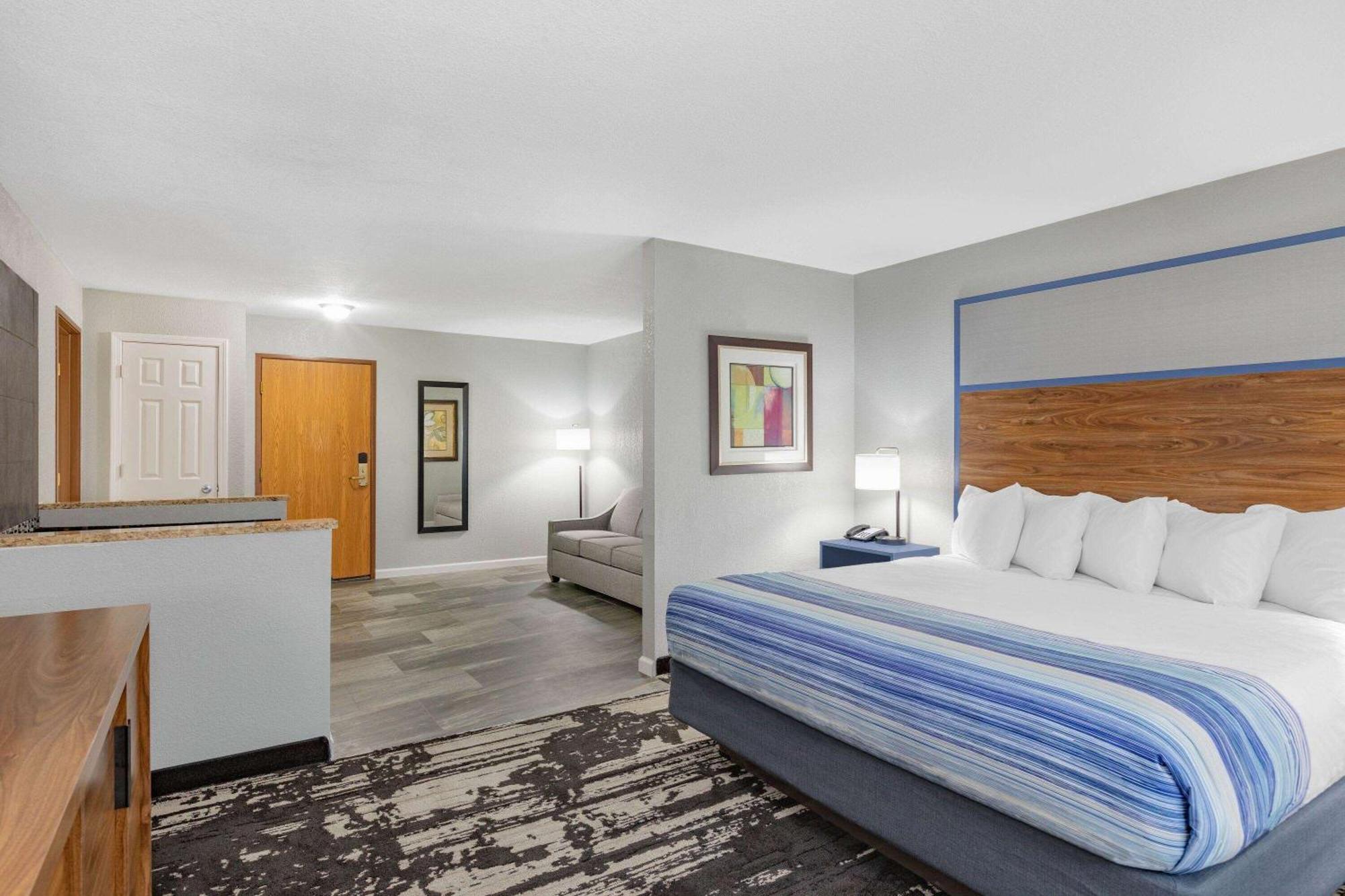 Americinn By Wyndham Pella Экстерьер фото